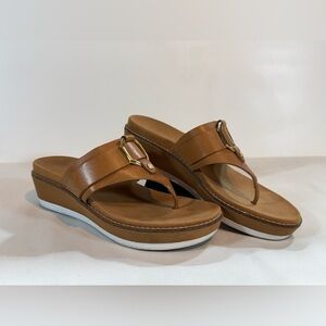 COLE HAAN- ZERO GRAND Brown platform thong sandals size 6.5